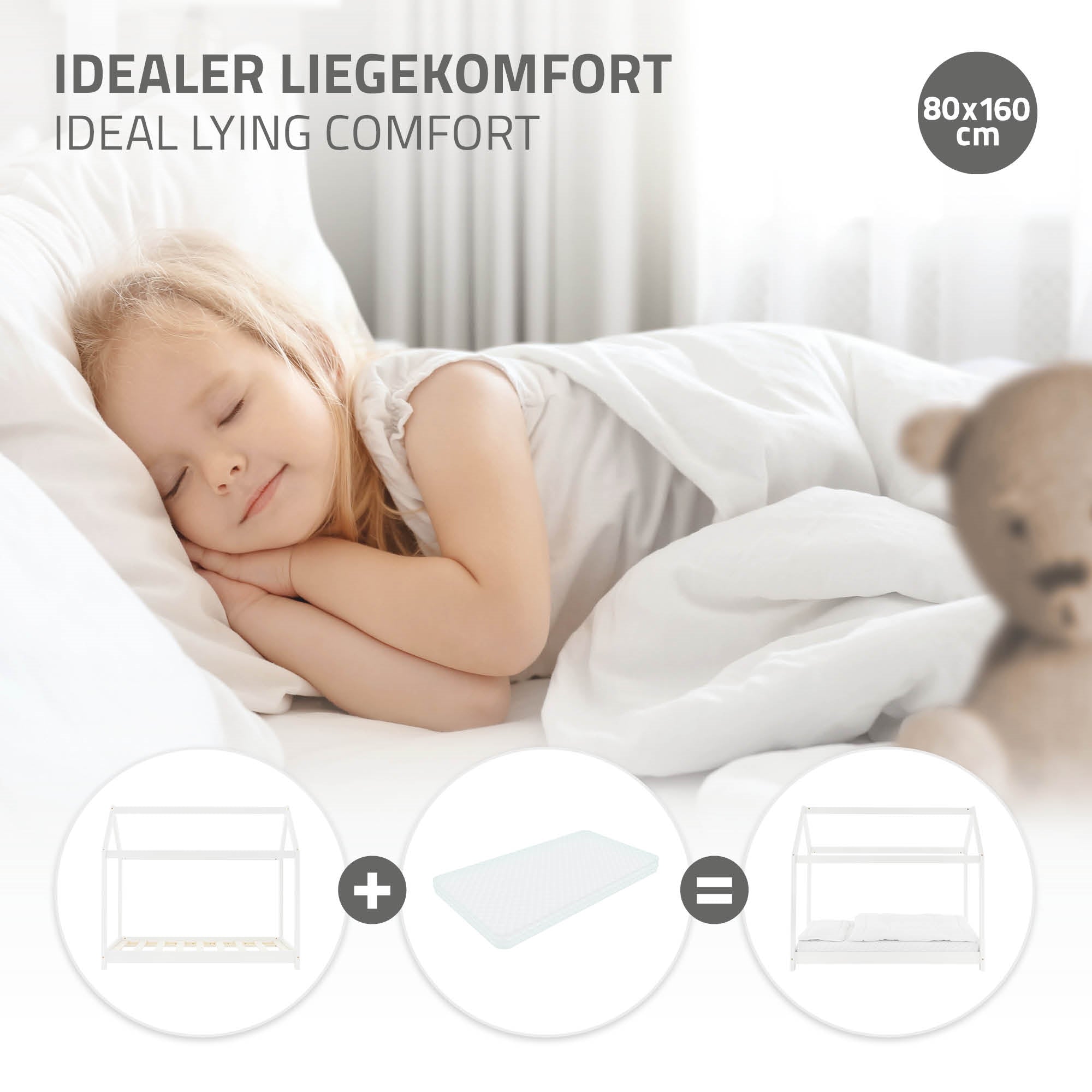 Ein Kind schläft in einem Bett mit einer weißen Decke und einem Teddybär.