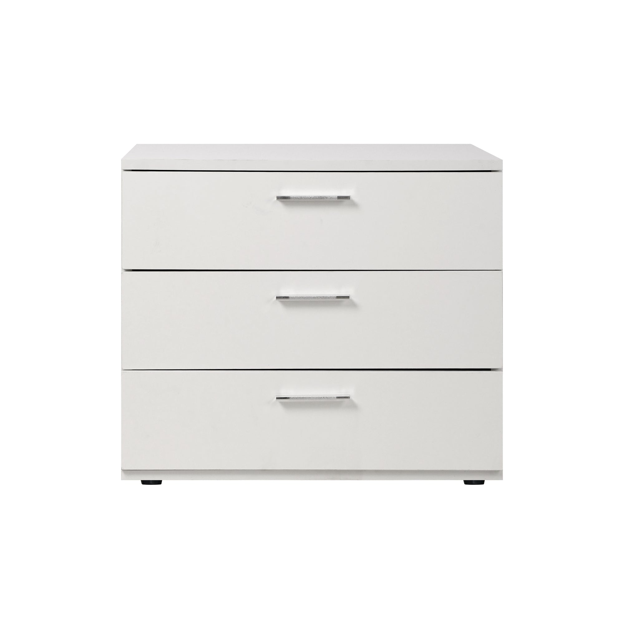Commode blanche avec trois tiroirs et poignées.