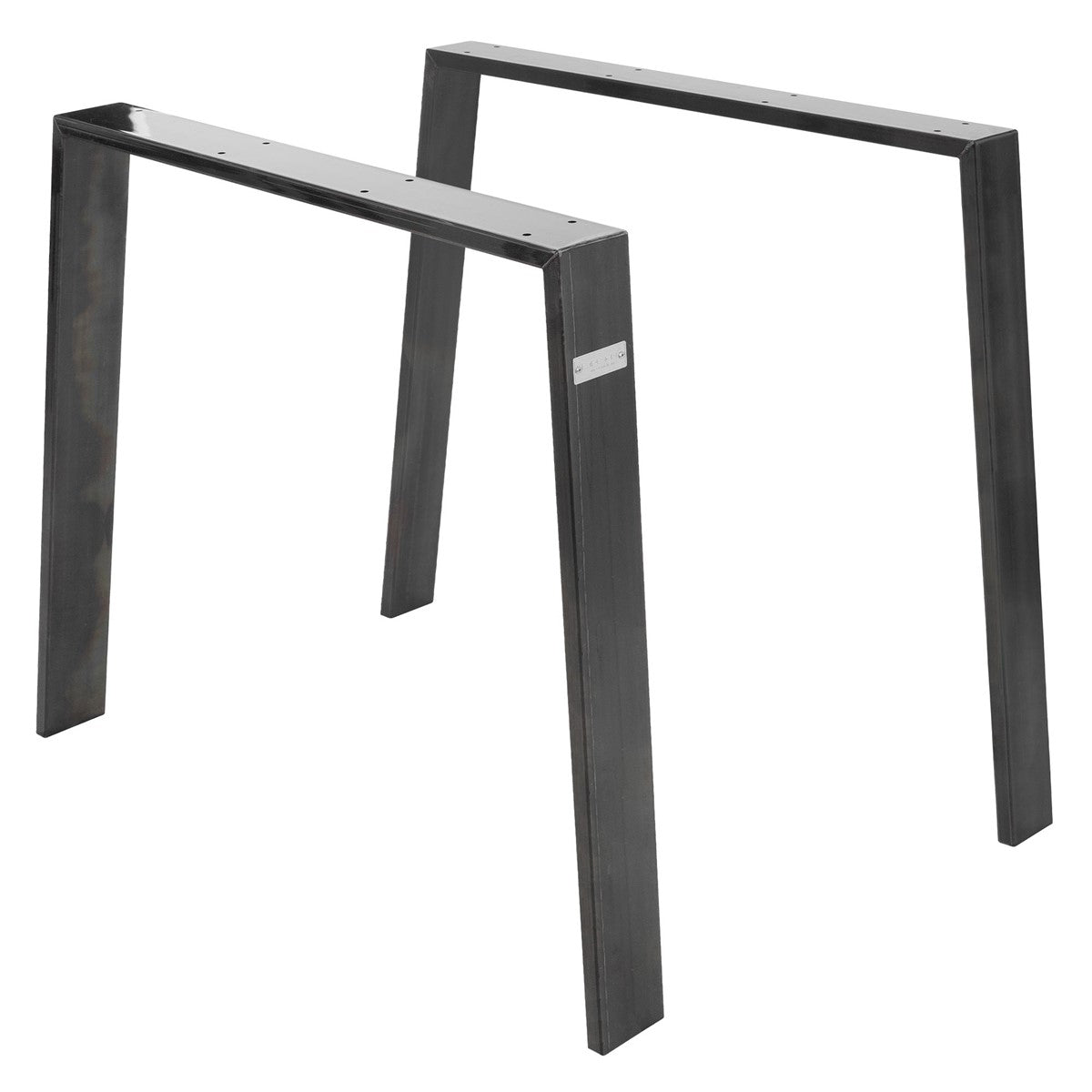 Deux pieds de table en métal noir, de forme rectangulaire.