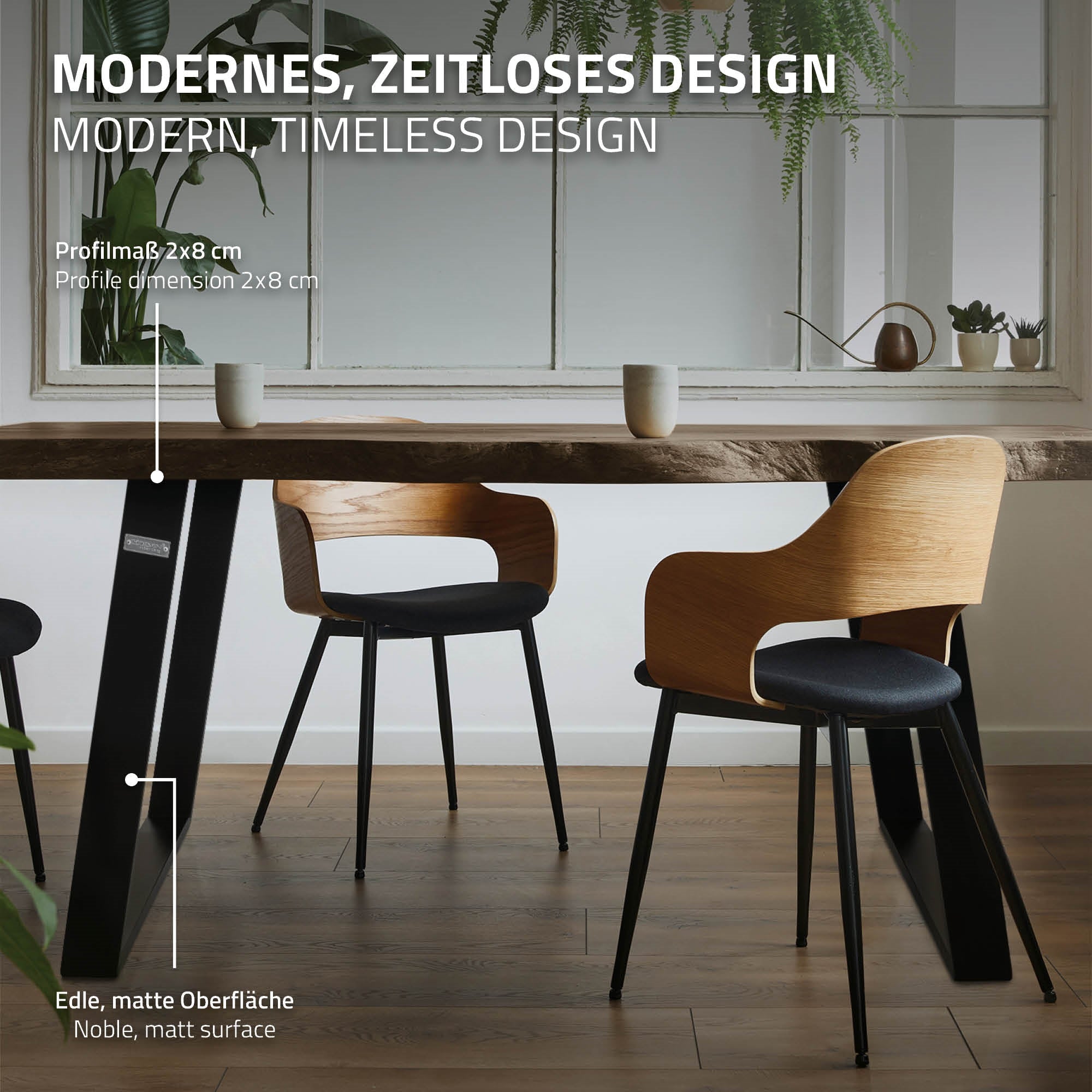 Moderne Möbel mit Holz- und Metallstuhl an einem Tisch in einem hellen Raum.
