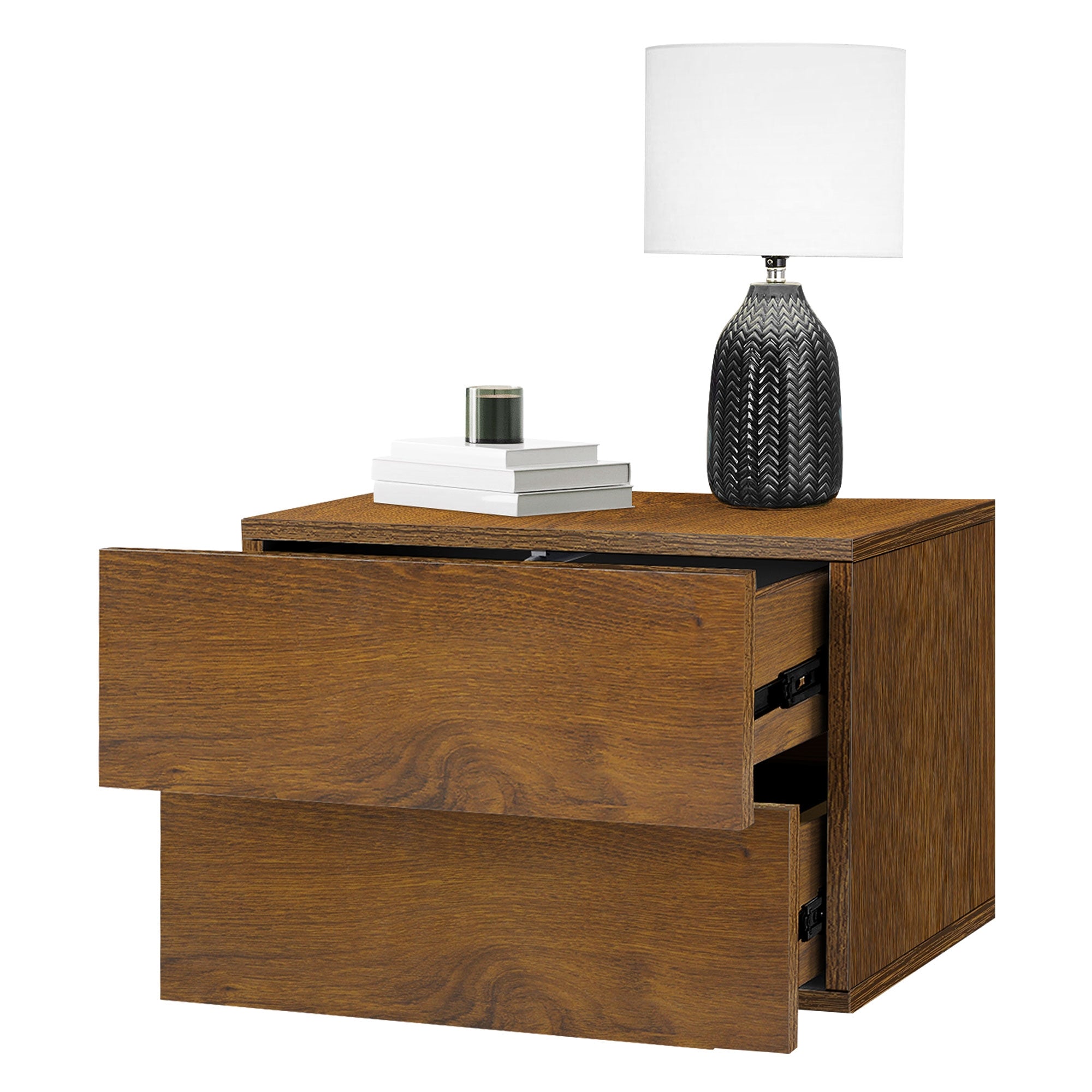 Ein Holzschrank mit einer offenen Schublade und einer Lampe.