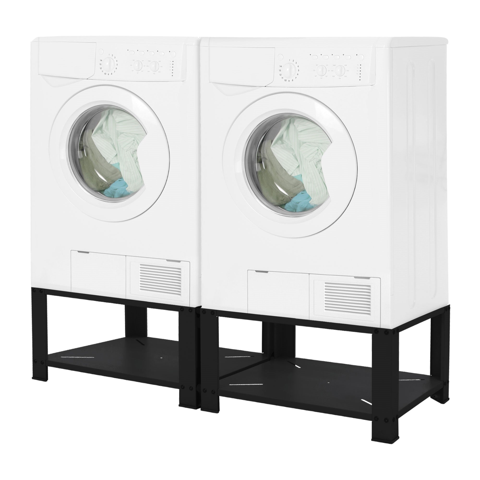 Deux machines à laver sur un support noir, avec du linge à l'intérieur.