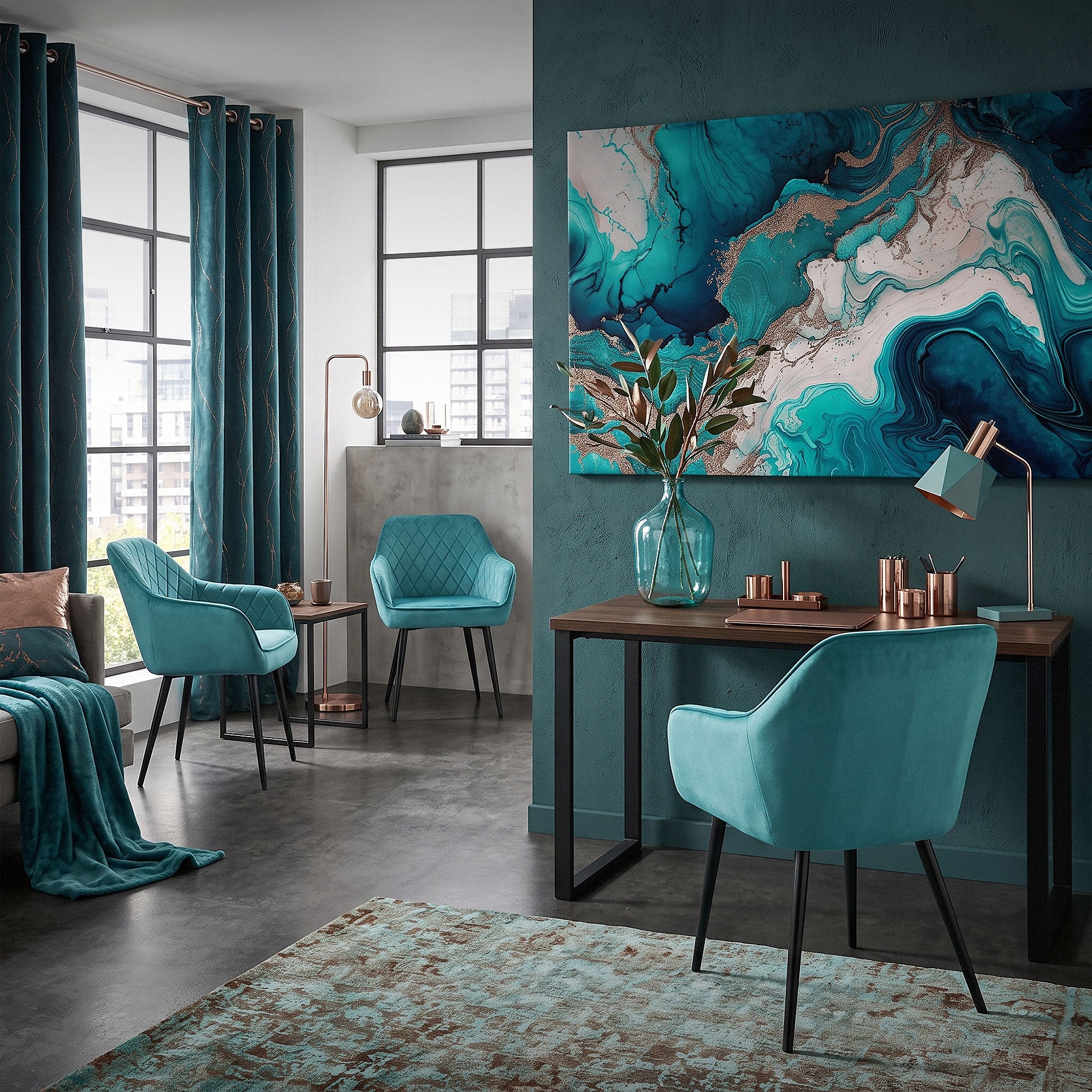 Sedie turchesi in un ambiente moderno con arte murale astratta.