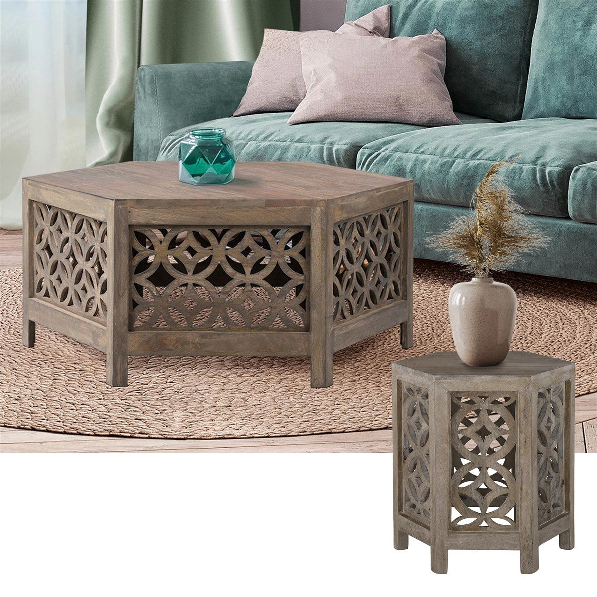 Holztisch mit dekorativen Mustern und Vase auf einem Teppich.
